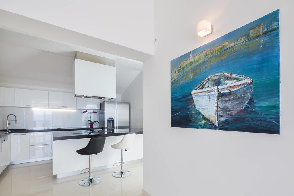 Beach Penthouse Diamond Omis Exterior photo